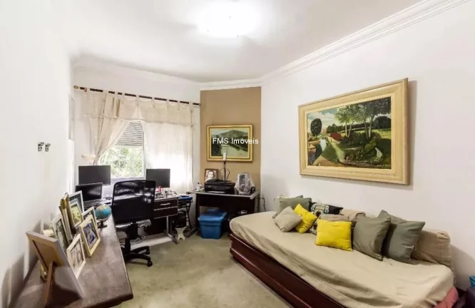 Imagem Imperdível: Apartamento à venda em Moema, São Paulo-SP, com 4 quartos, 1 suíte, 3 banheiros, 3 vagas de garagem e 188m² de área.
