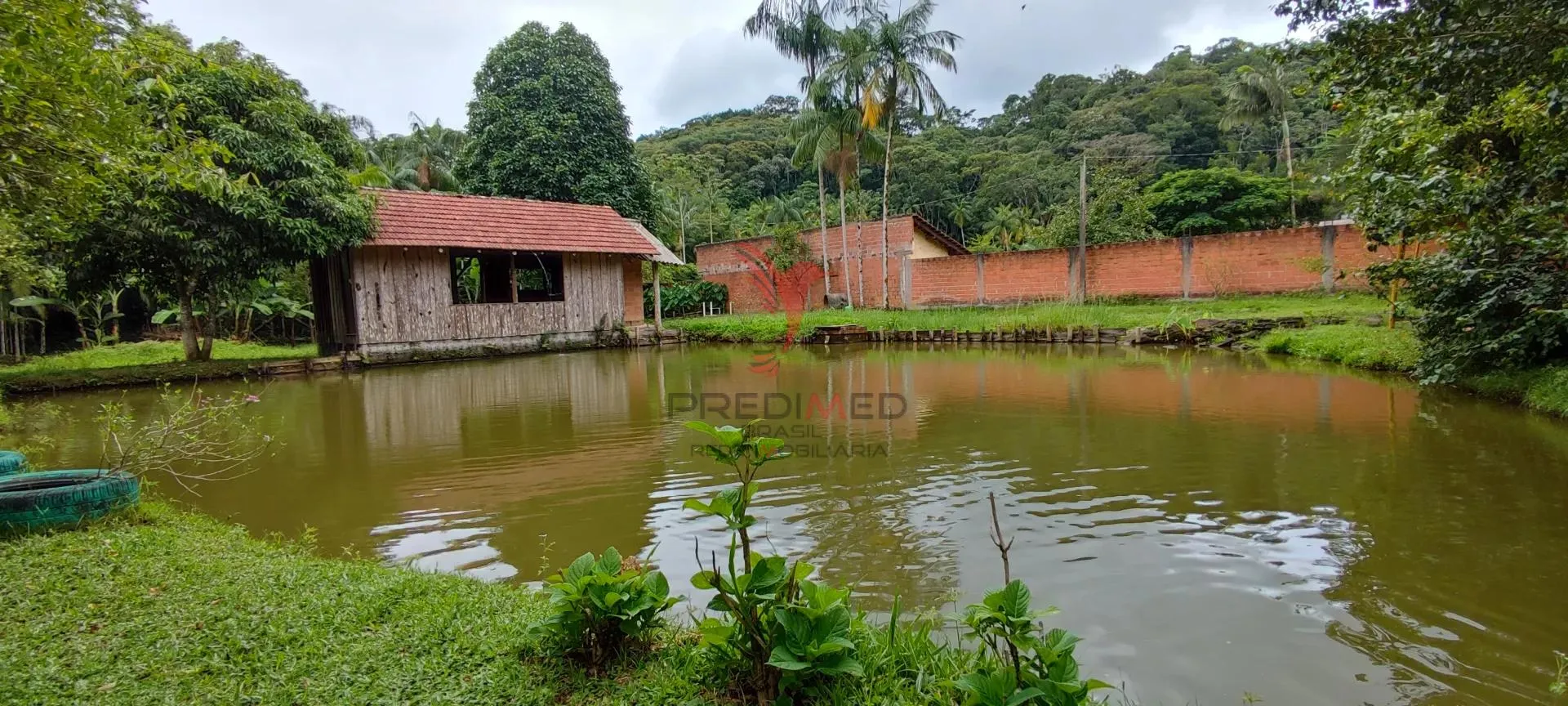 Chácara em Blumenau. Com rancho em construção. Lagoa com água. Poço artesiano. Pomar em Rua Pedro Airton Zimmermann - Velha Grande, Blumenau - SC