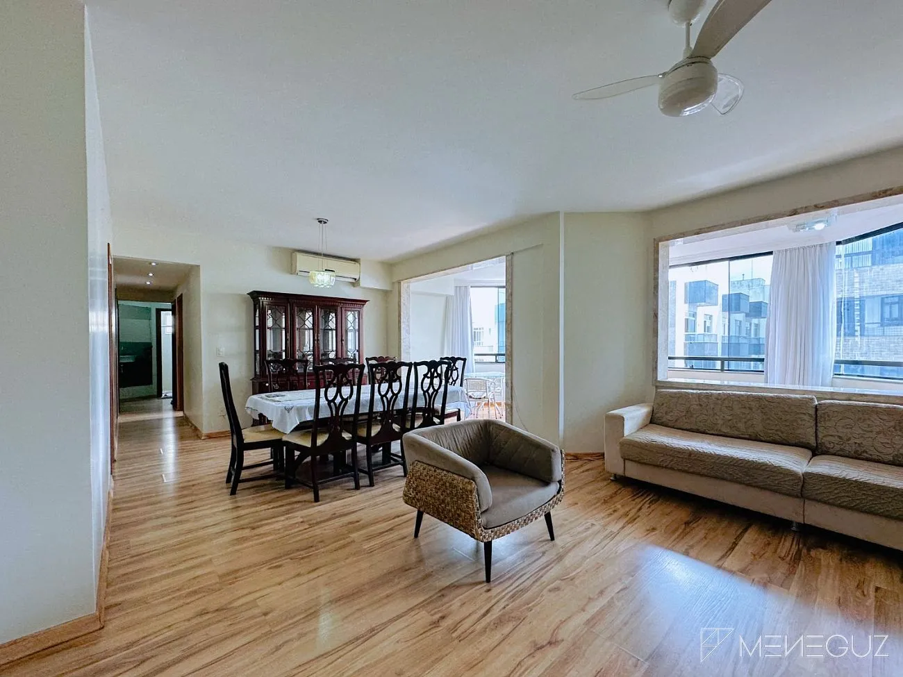 Imagem Apartamento 4 quartos, sendo 2 suítes a venda na Praia do Morro em Guarapari
