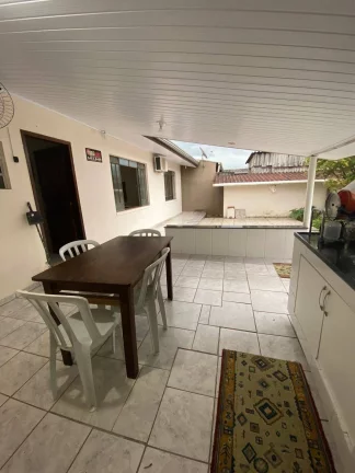 Imagem Terreno 360m² com Casa Não Averbada em Matinhos