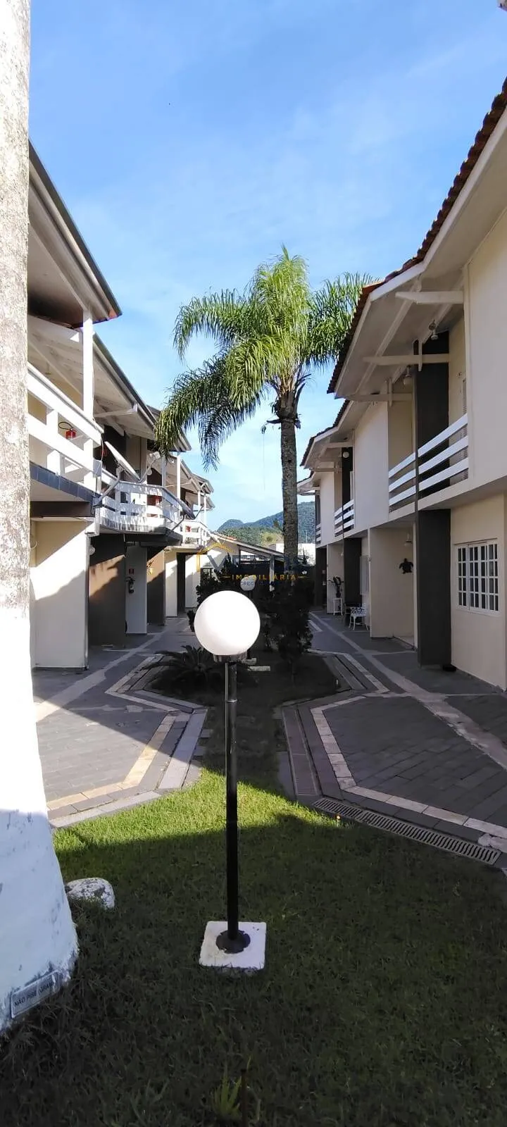 Imagem Casa de Condomínio Villagio Costa Azul no Capricórnio II