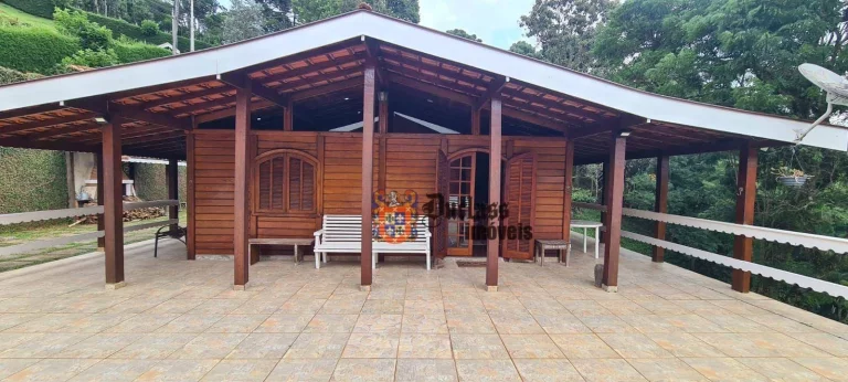 Foto do imóvel Chácara com 4 dormitórios à venda, 1000 m² por R$ 950.000,00 - Clube de Campo Vale do Sol - Campos do Jordão/SP
