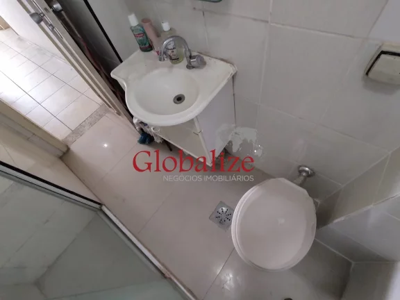 Imagem Apartamento com 2 Quartos e 2 banheiros à Venda na avenida da praia do Gonzaga em Santos (SP) por R$.635.000,00