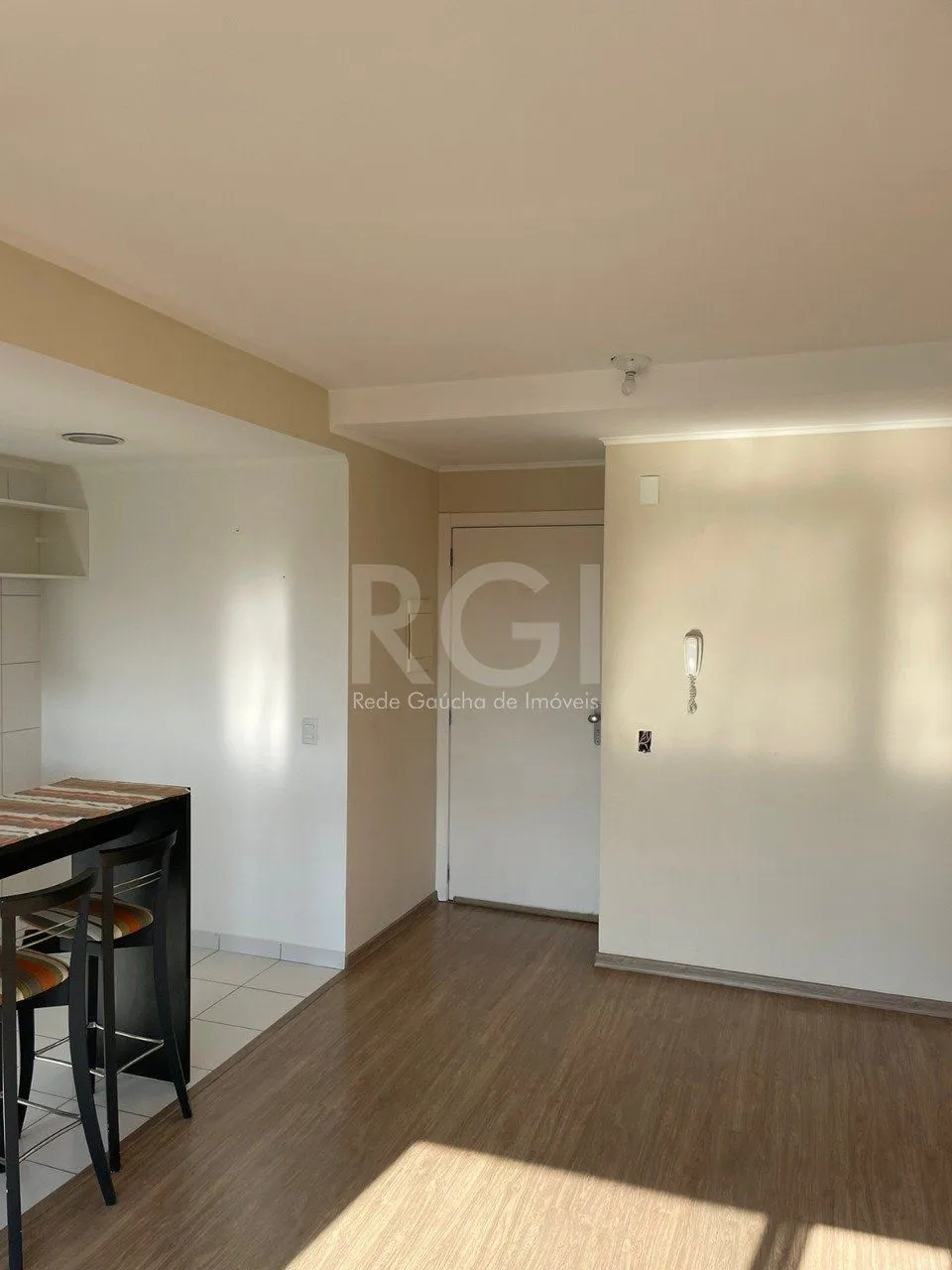 Imagem Apartamento com 2 dormitórios, localizado no bairro Morro Santana em Porto Alegre/RS.