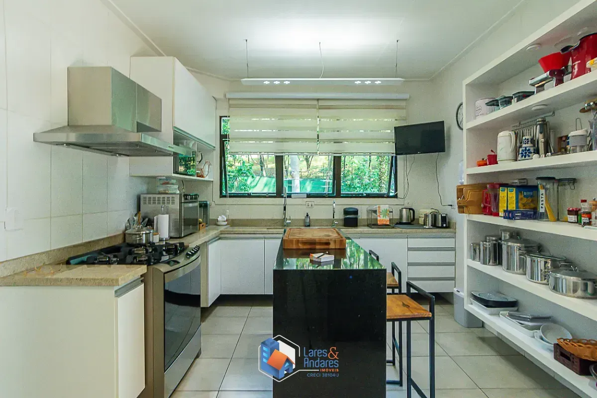 Imagem Duplex para venda em Vila Suzana com 4 quartos, sendo 2 suítes, 308m²
