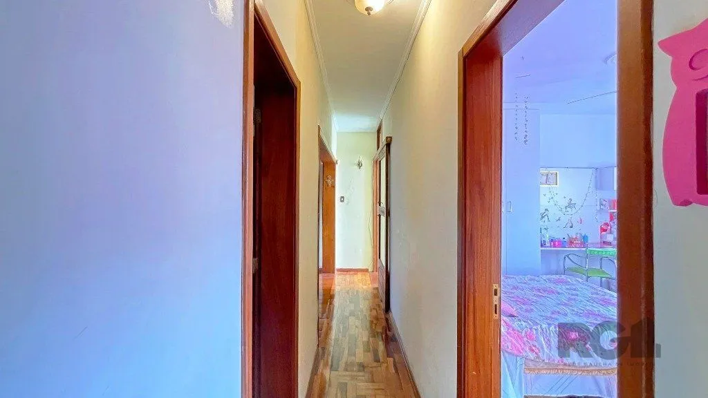 Imagem Casa 4 Dormitórios Bairro Gloria