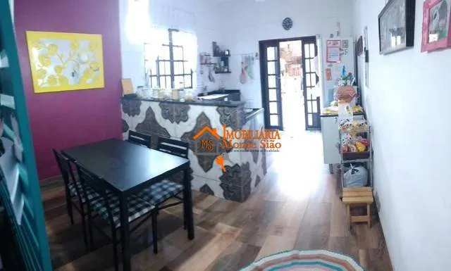 Imagem Sobrado com 3 dormitórios à venda, 220 m² por R$ 340.000,00 - Jardim Maria Clara - Guarulhos/SP