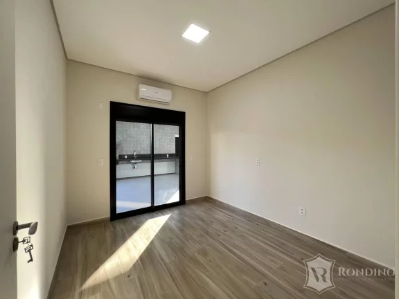 Imagem Casa t?(C)rrea com terreno de 504 m2, 04 dormitórios