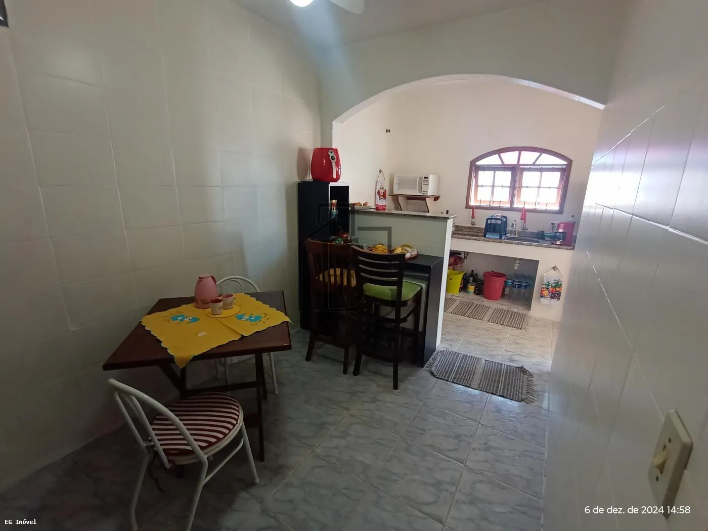 Imagem Casa para Venda em Saquarema, Boqueirão, 4 dormitórios, 1 suíte, 2 banheiros, 4 vagas