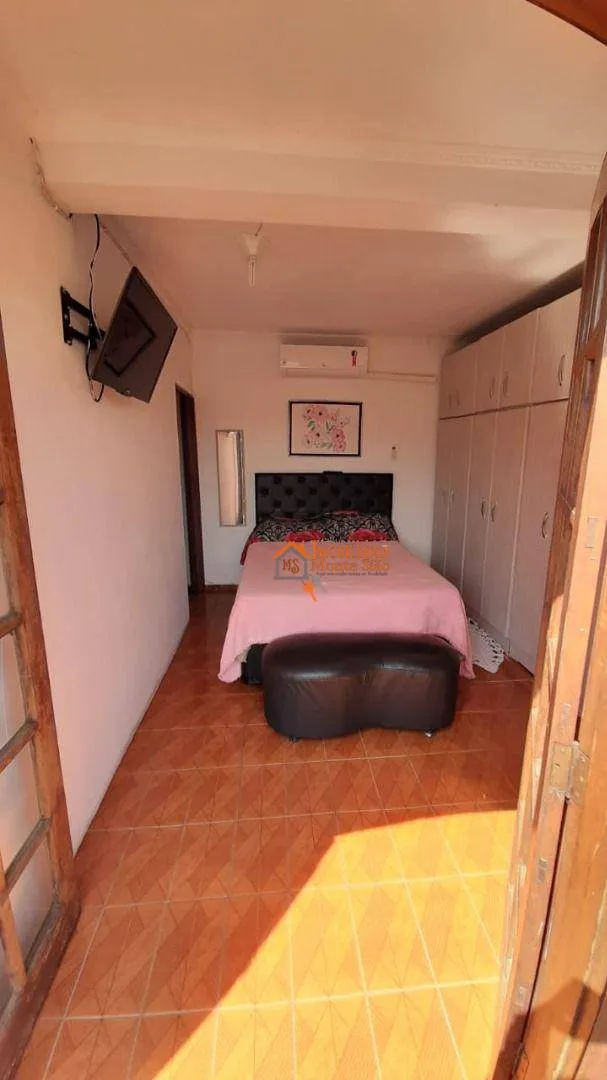 Imagem Sobrado com 6 dormitórios à venda, 257 m² por R$ 720.000,00 - Jardim Santa Clara - Guarulhos/SP