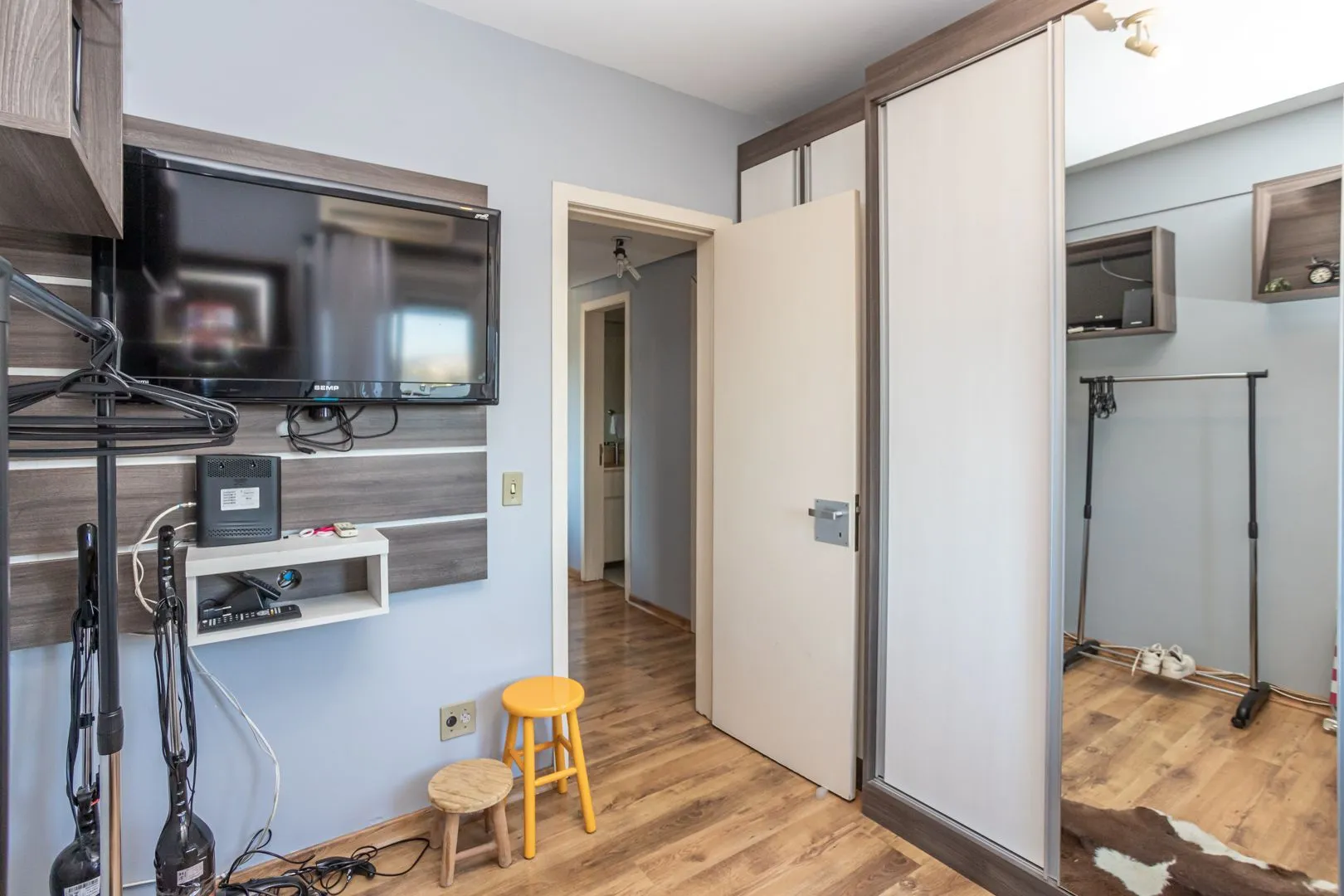 Imagem Apartamento no Cristal de 3 dormitórios , 2 vagas e infra