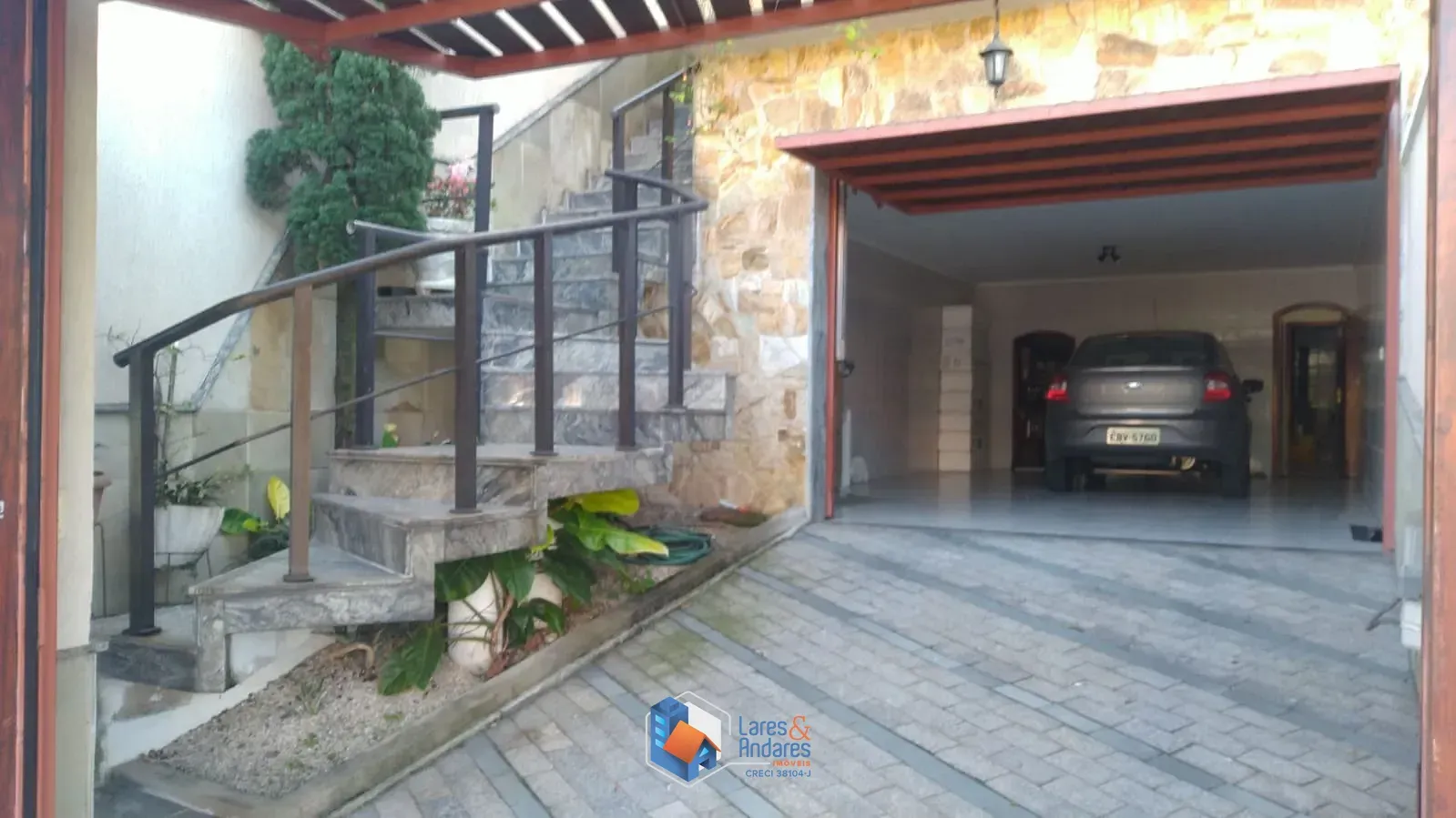 Imagem Sobrado à venda, 300m², 4 dormitórios (sendo 3 suítes) + 1 Dep. Empregada, 4 vagas, Churrasqueira- Vila Isolina Mazzei, São Paulo, SP