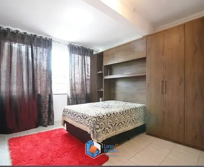 Imagem Sobrado para venda em Chácara Inglesa com 3 quartos, sendo 1 suíte, 86m²