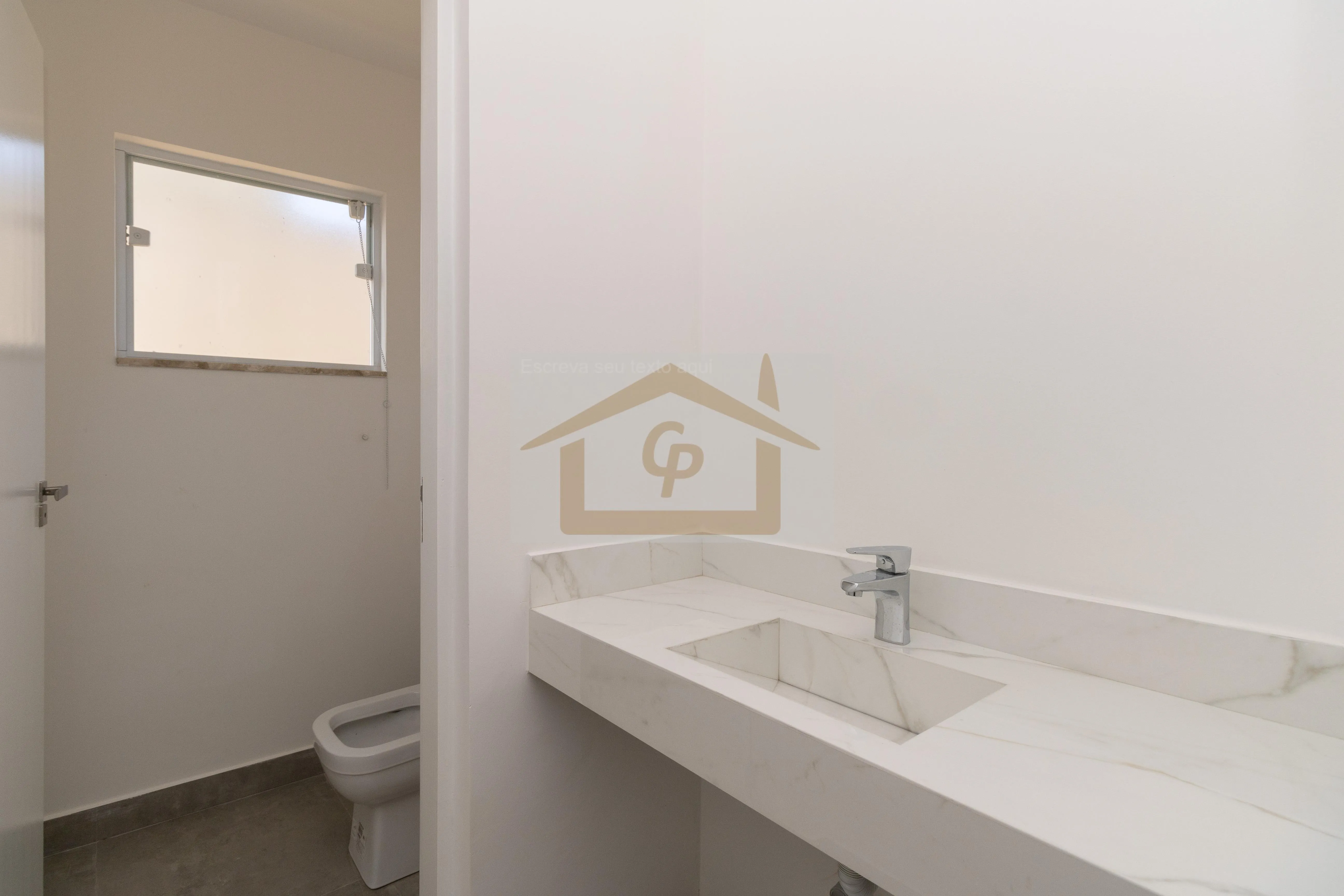 Imagem terreno 1000 metros, Casa com 2 suítes no andar térreo + um suíte no superior *varanda