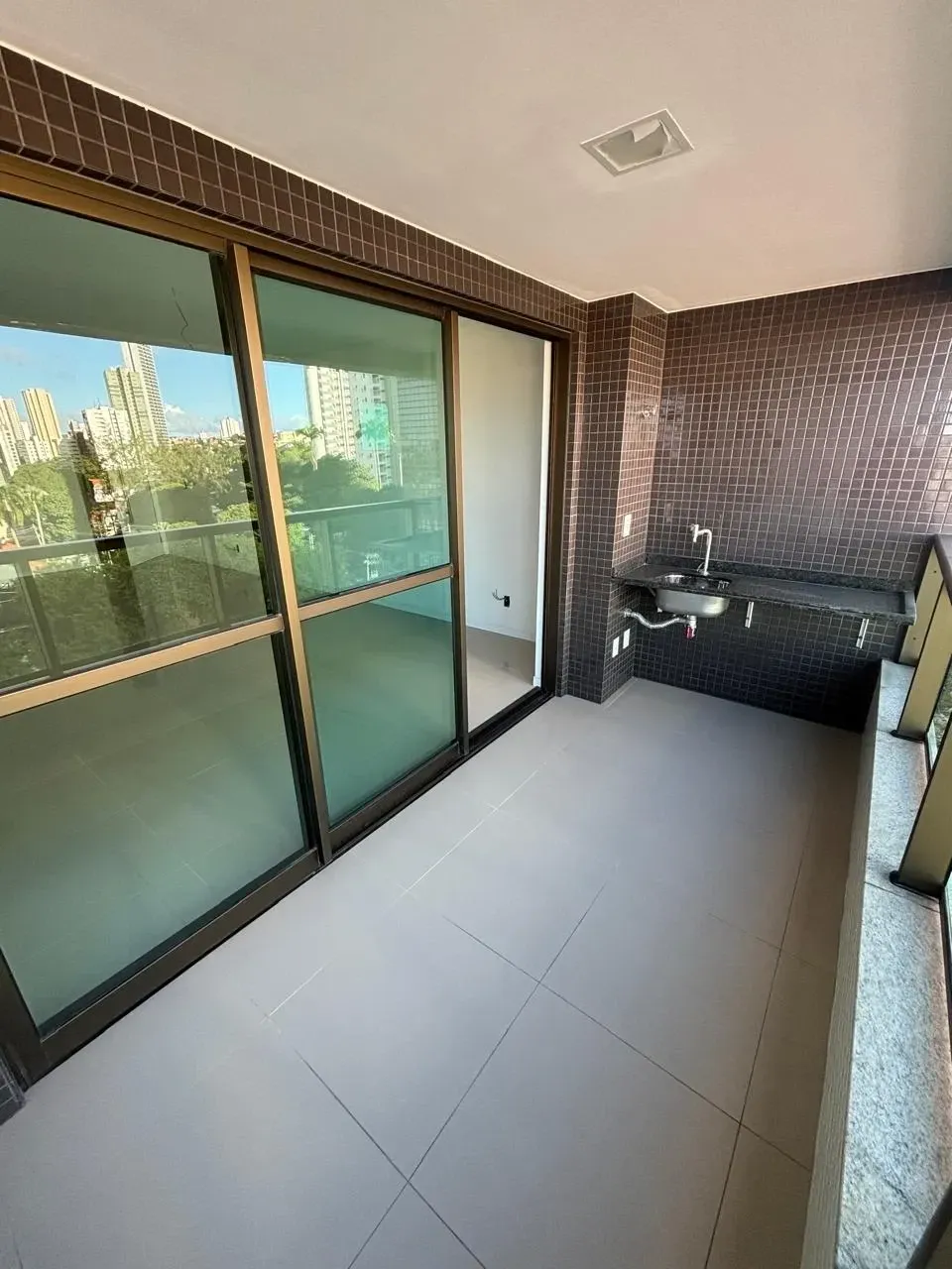 Imagem Apartamento com 4 Quartos à Venda, 165 m² em Monteiro - Recife