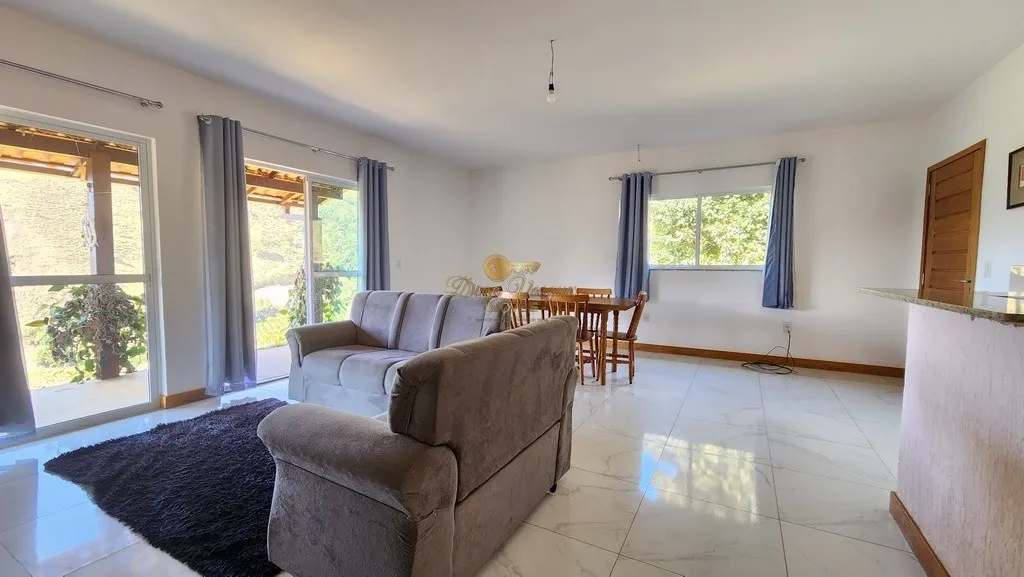 Imagem Casa para Venda em Teresópolis / RJ no bairro Andradas