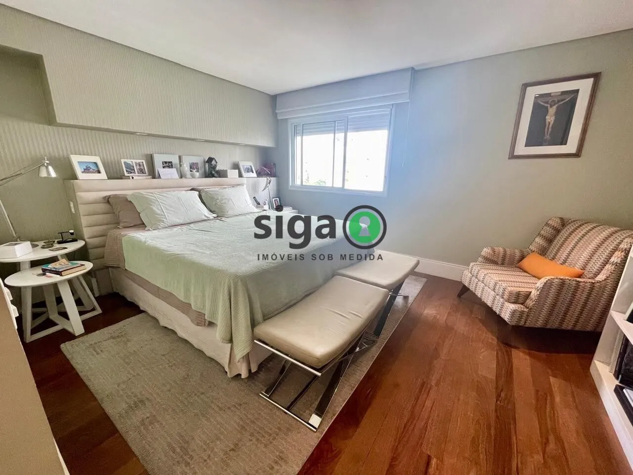 Imagem 370m² de Sofisticação com 4 Suítes, 5 Vagas e Vista Privilegiada no Campo Belo.