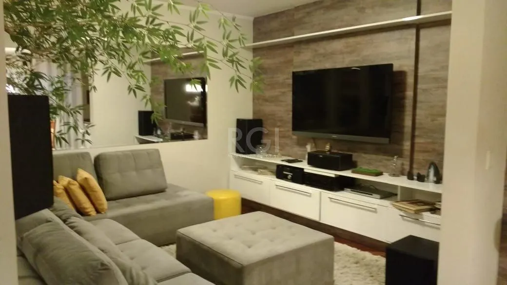 Imagem casa em condomínio fechado, às margens do rio guaíba,