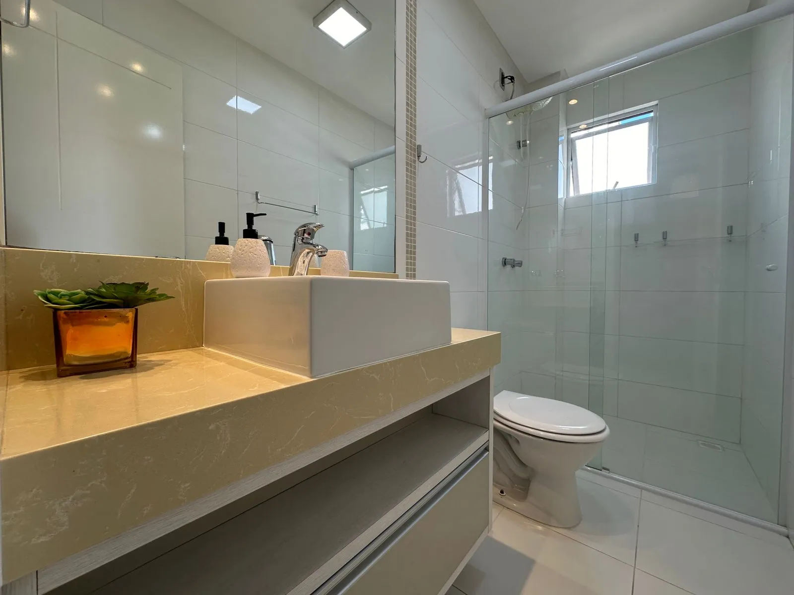 Imagem Apartamento à venda com 120m2 por R$ 2.500.000,00
