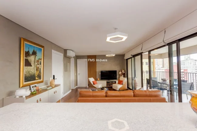 Imagem Imperdível apartamento de alto padrão com 3 suítes e 2 vagas na Vila Mariana - São Paulo-SP
