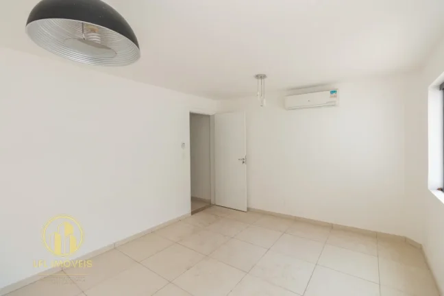 Imagem Casa comercial para venda, reformada e locada, no Brooklin