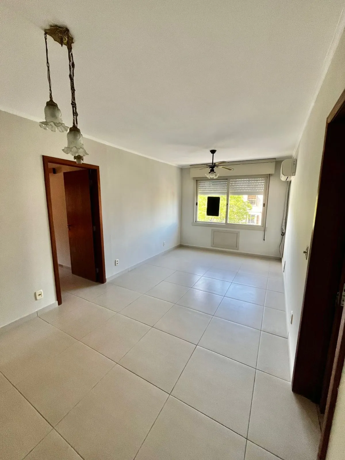 Imagem Apto de 03 dorm, 02 banheiros e dep empregada no coração do Bairro Higienópolis