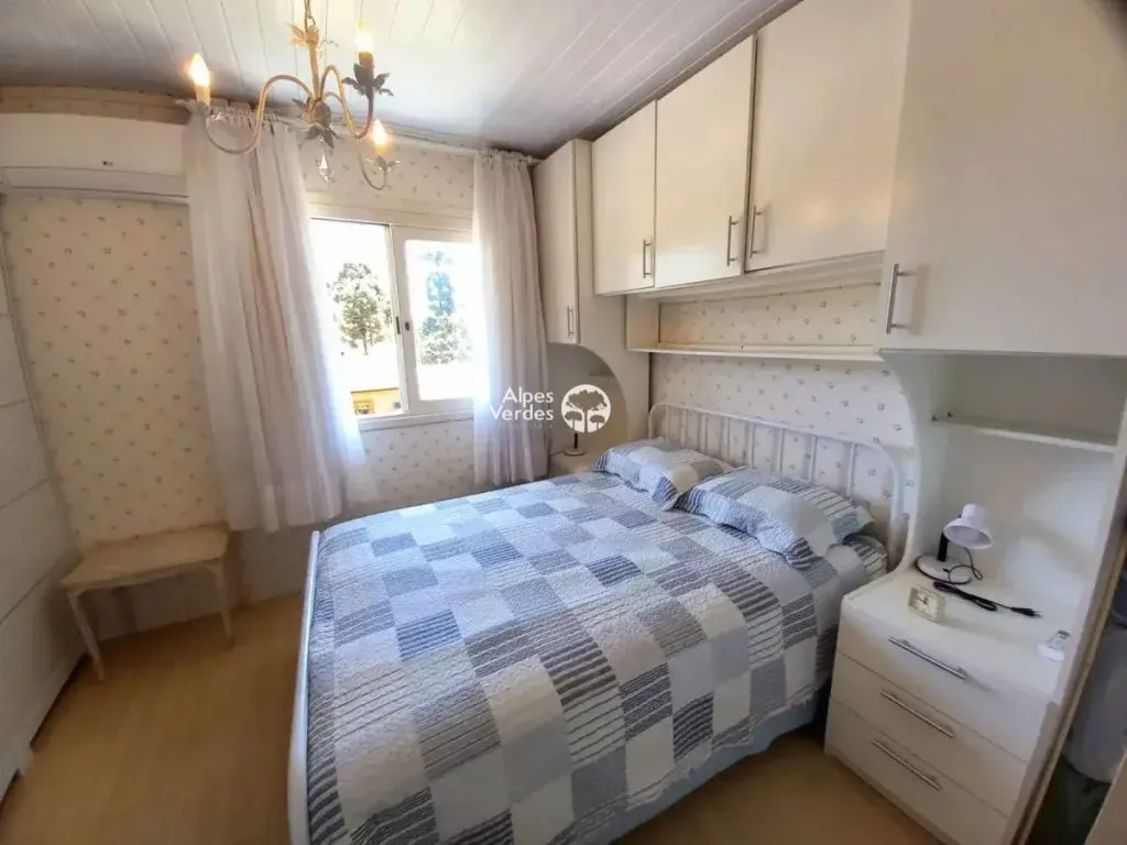 Imagem Vende-se Casa geminada em Canela, Centro, com 2 quartos.