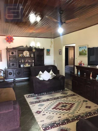Imagem Chácara com 2 dormitórios à venda, 2000 m² por R$ 450.000,00 - Rubins - Socorro/SP