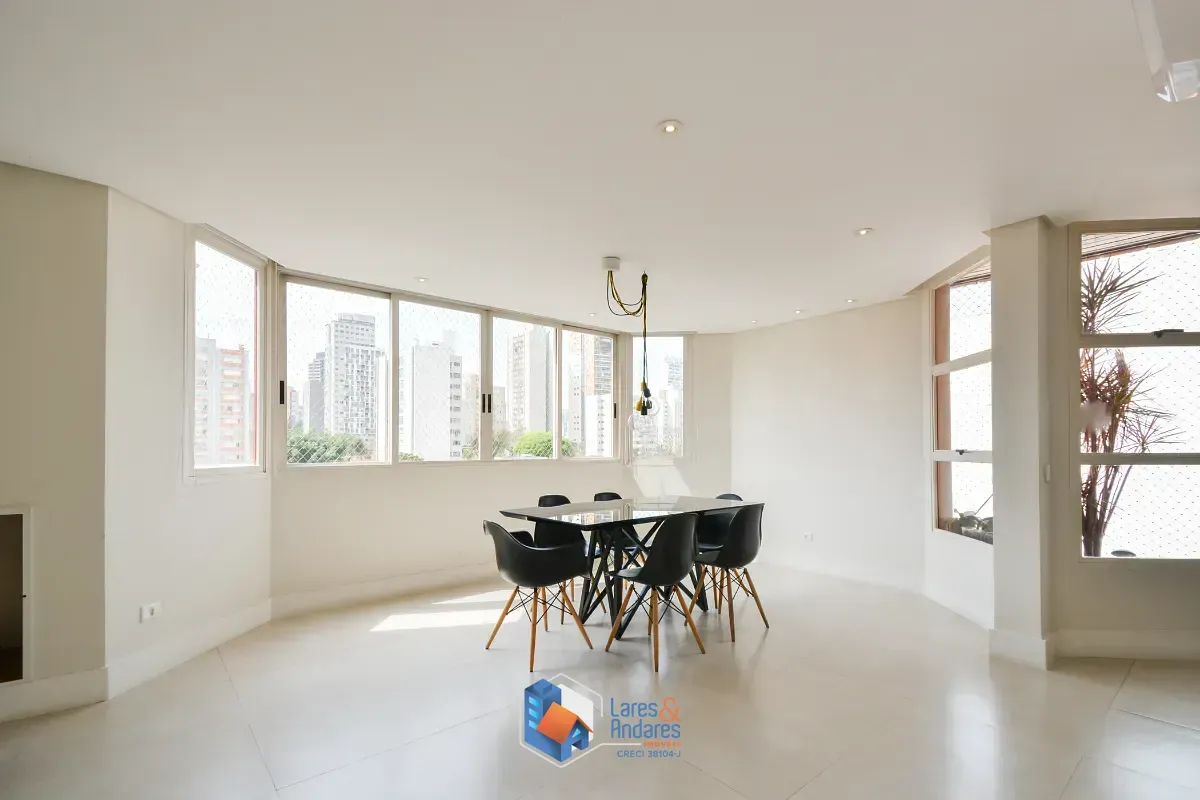 Imagem Apartamento para venda em Pinheiros com 2 quartos, sendo 2 suítes, 204m²