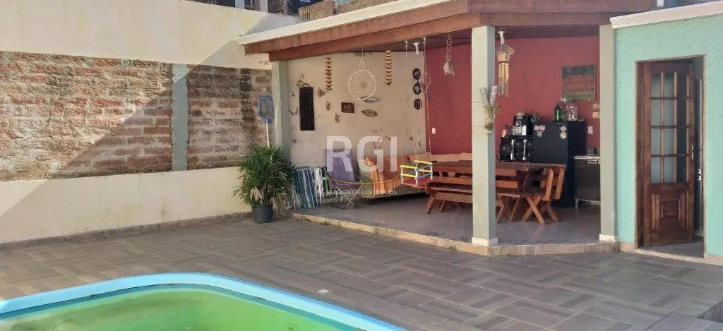 Imagem Casa para Venda - 214m², 2 dormitórios, 4 vagas - Parque Santa Fé