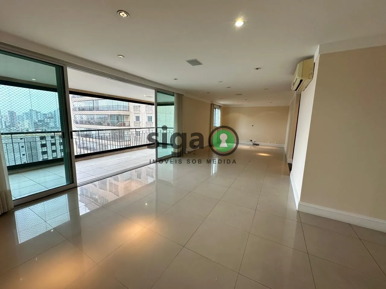 Foto do imóvel LINDO APTO 218M 3 SUITES MUITO AMPLO