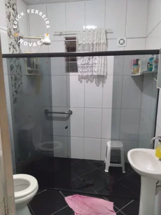 Imagem Chácara em Guarapari com casa linear pomar garagem com 1.300 m2 de terreno e área construída de 117m2.