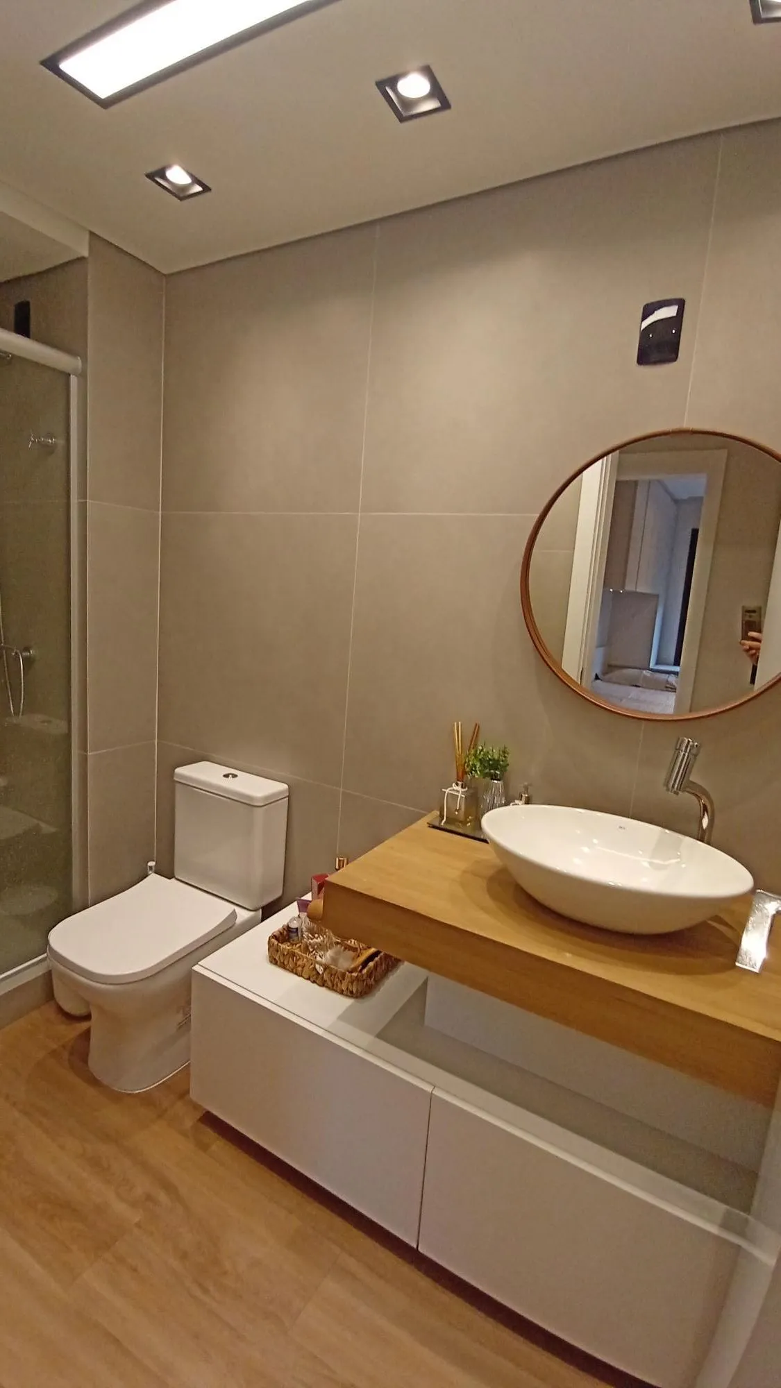 Imagem Apartamento com 3 dormitórios e 2 vagas, no bairro Ipanema