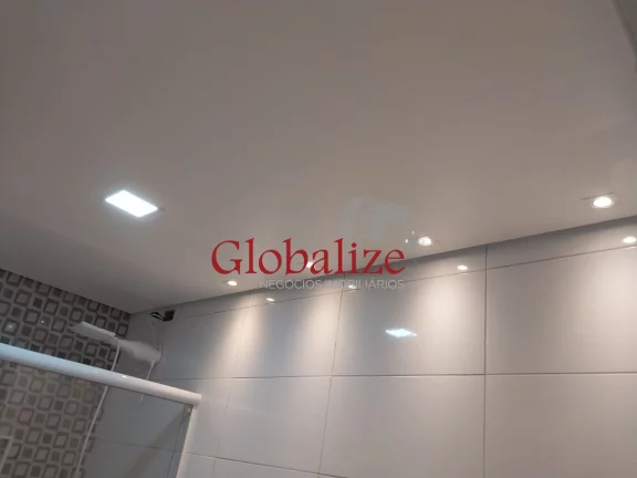 Imagem Apartamento à venda no Embaré, Santos-SP: 2 quartos, 1 sala, 1 banheiro, 1 vaga de garagem. Moderno e reformado! R$ 420.000