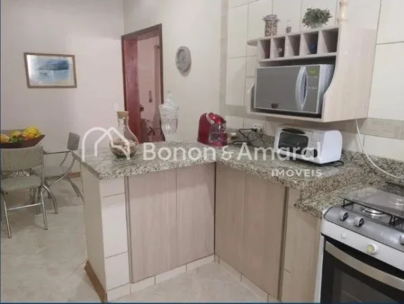 Imagem Esta casa está localizada no condomínio Colinas Ermitage, em Sousas, Campinas-SP, em um terreno de...