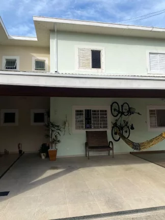 Imagem Sobrado com 3 dormitórios à venda, 75 m² por R$ 460.000,00 - Parque dos Ipês - São José dos Campos/SP