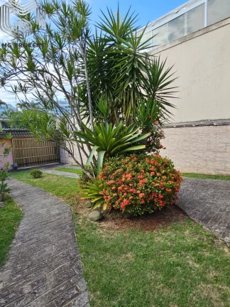 Imagem Casa de luxo em condomínio no Recreio dos Bandeirantes, Rio de Janeiro - 4 quartos, 4 suítes, 4 salas, 6 banheiros, 4 vagas, 400m².