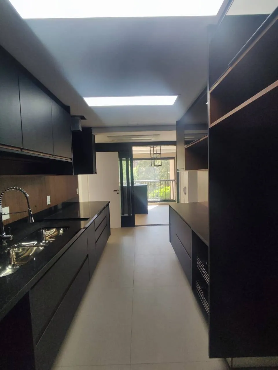 Imagem Apartamento de Alto Padrão com 360m² no Centro de Alphaville