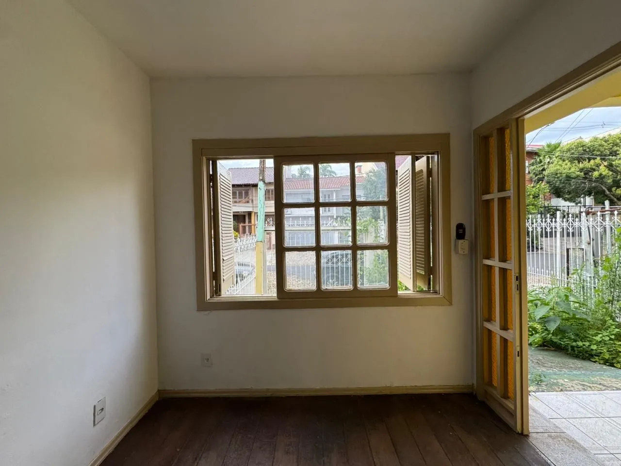 Imagem Casa à venda em Porto Alegre, Jardim São Pedro, com 5 quartos, 286m2