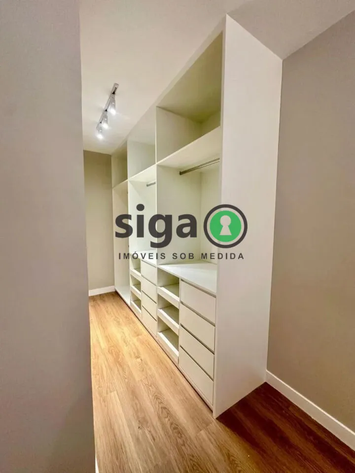 Imagem Apartamento de 94m² totalmente reformado à venda no coração da Vila Olímpia com 1 vaga
