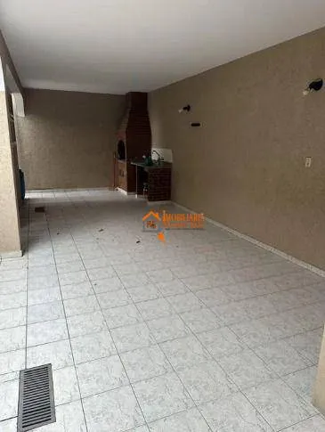 Imagem Sobrado com 3 dormitórios à venda, 250 m² por R$ 850.000 - Jardim Angélica - Guarulhos/SP