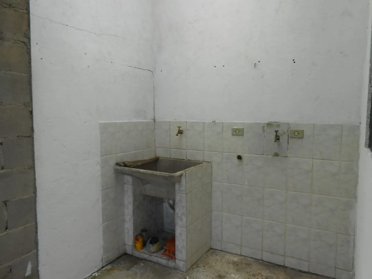 Imagem Casa à venda 3 Quartos, 1 Suite, 1 Vaga, 300M², Jardim Santa Cecília, Pindamonhangaba - SP