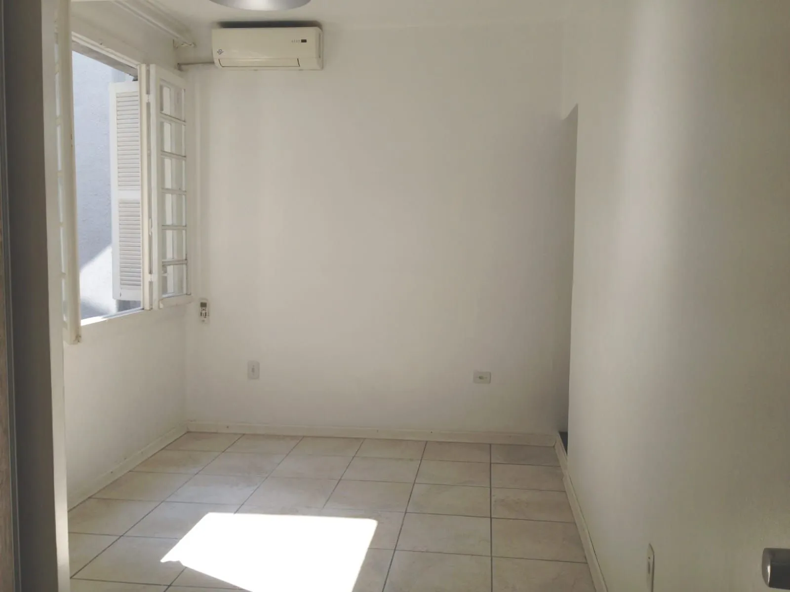 Imagem Apartamento, 117 m², 4 quartos, 1 suíte, Centro Histórico- Porto Alegre/RS