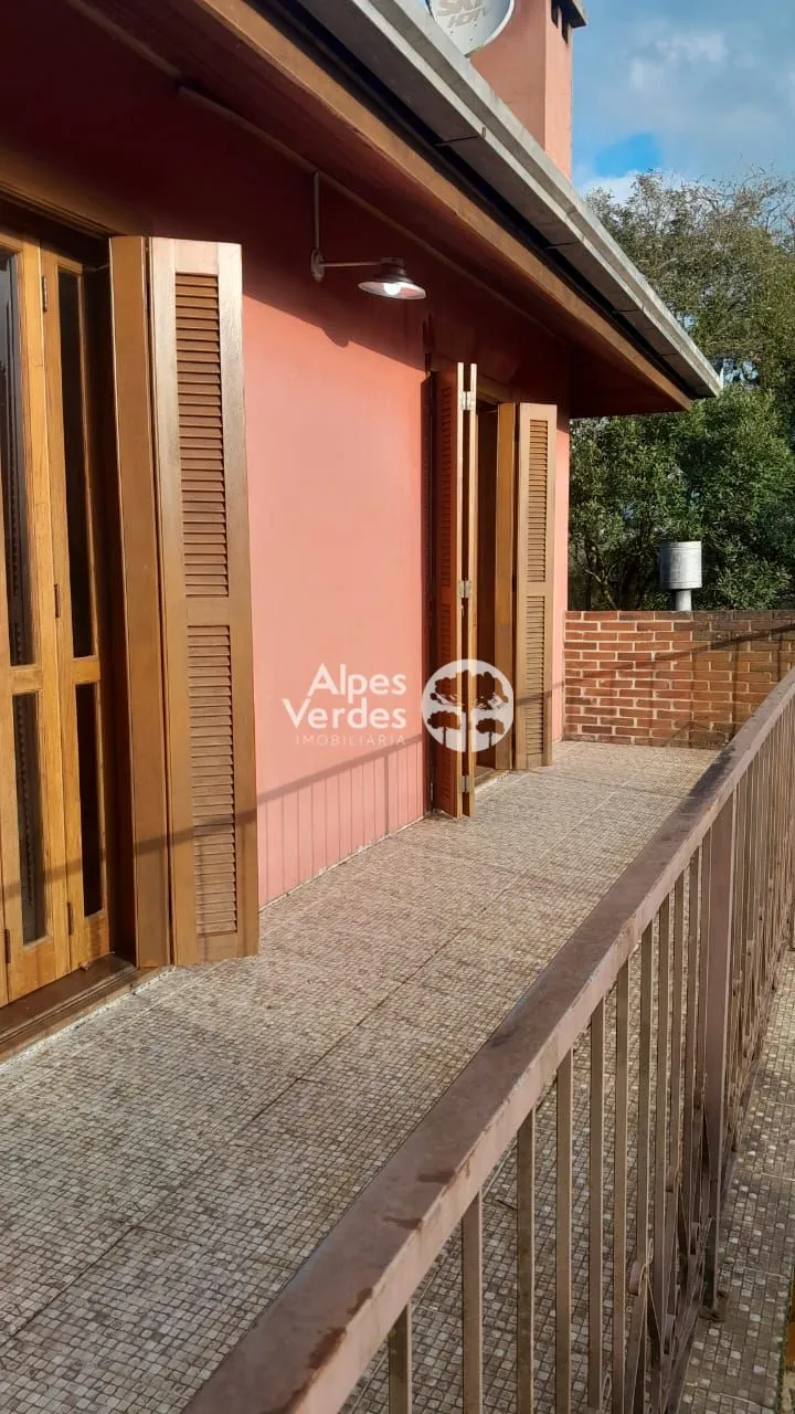 Imagem Vende-se Casa em Canela-RS, no Bairro Maggi, com 2 quartos