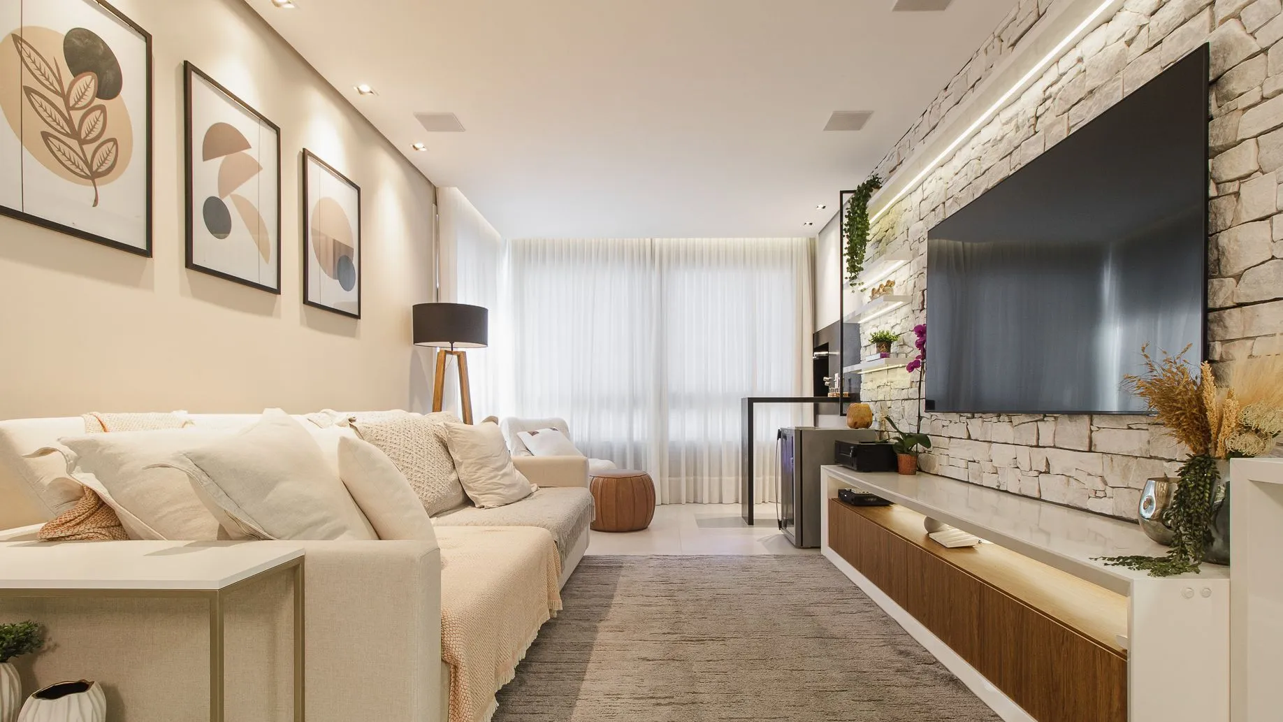 Foto do imóvel Apartamento à venda em Torres, Centro, com 2 quartos, 84.21m2