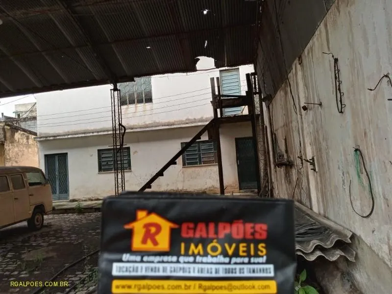 Imagem Galpão para Locação em SÃO JOÃO DE MERITI, DUTRA, 2 banheiros, 1 vaga
