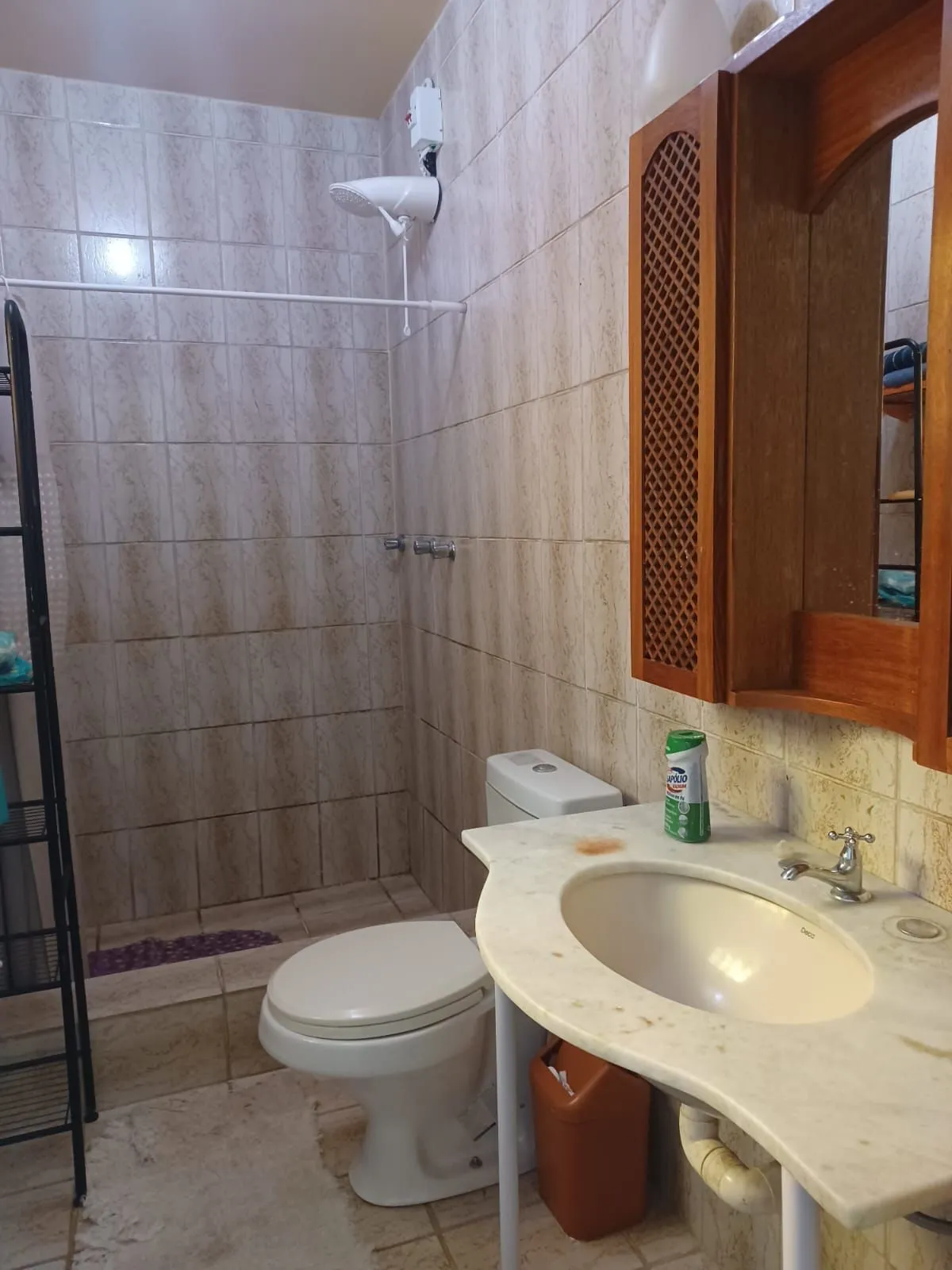 Imagem Casa com 04 quartos (01 suíte) 02 vagas no Bairro Jardim Sabará em Porto Alegre