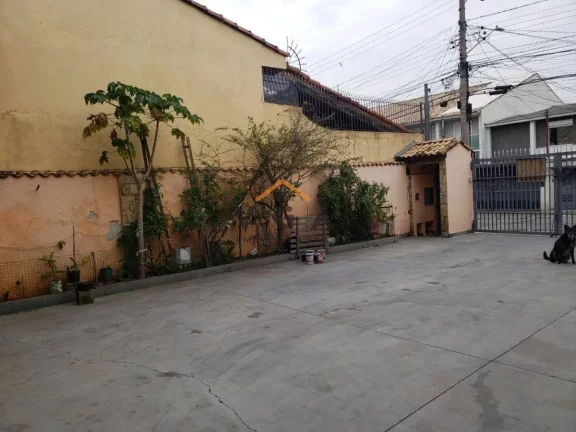 Imagem Sobrado para Venda em São Paulo, Cidade Patriarca, 3 dormitórios, 1 suíte, 2 banheiros, 8 vagas