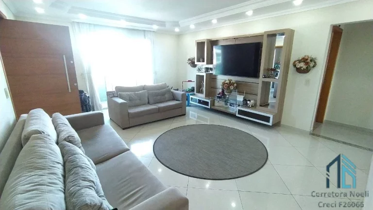Imagem Prédio Comercial/Residencial a venda com salas comerciais e 04 quartos c/suíte no Campo Comprido em Curitiba PR