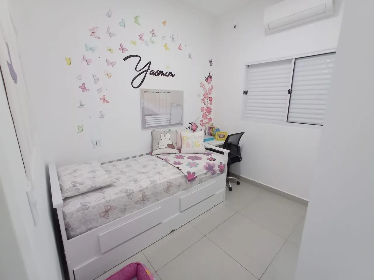 Imagem Casa à venda com 3 dormitórios sendo um suíte com uma bela área gourmet, Vila dos Comerciários 2, Taubaté, SP